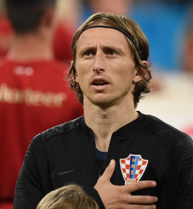 皇马新主教练出席首次新闻发布会