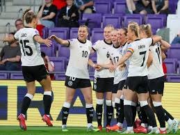 纽约洋基队因伤病潮被迫启用 20 岁新秀投手进入先发轮值