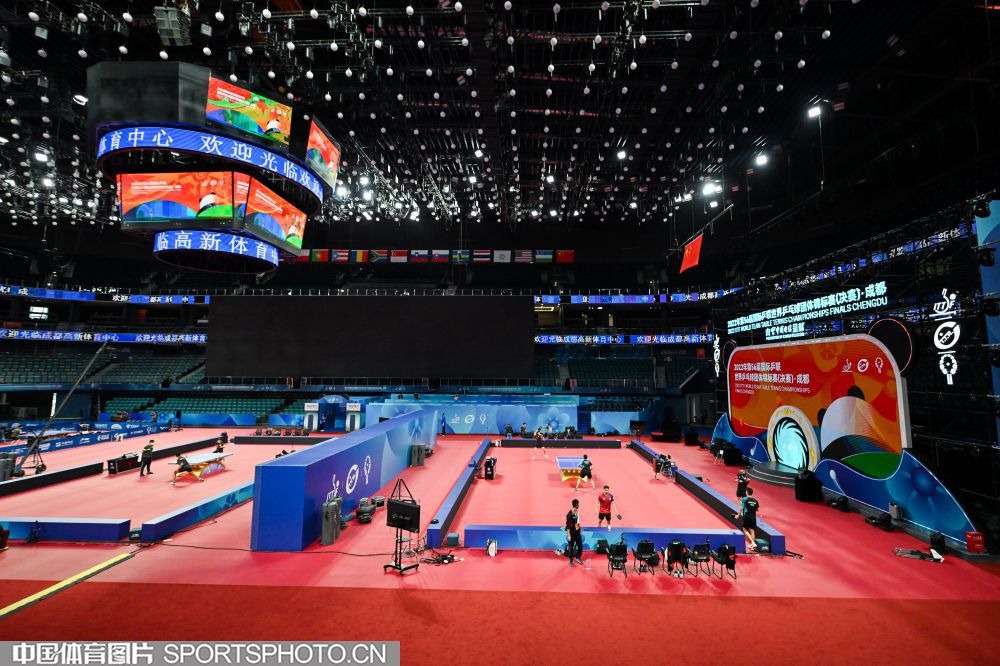 日职联半场：两队破门乏术，东京绿茵0-0福冈黄蜂